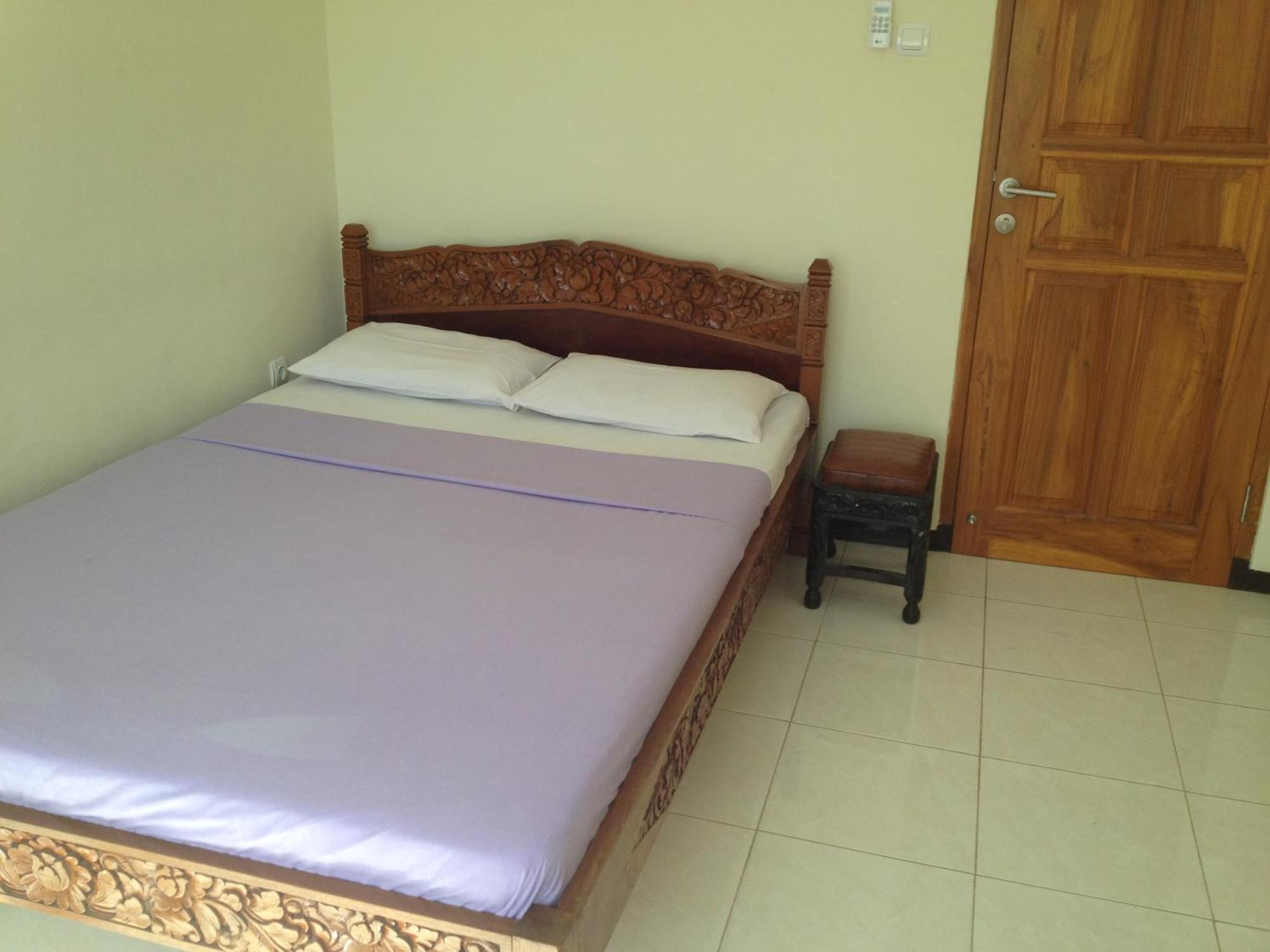 Astina Hotel Lovina  Ruang foto